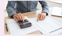 calculatrice ©katemangostar - freepik
